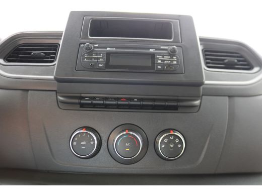 Renault Master 2.3 dCi 145pk Bakwagen met Laadklep ActivLease financial lease