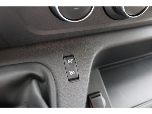 Renault Master 2.3 dCi 145pk Bakwagen met Laadklep ActivLease financial lease