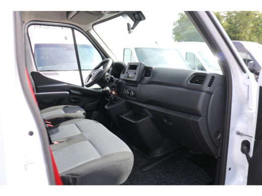 Renault Master 2.3 dCi 145pk Bakwagen met Laadklep ActivLease financial lease