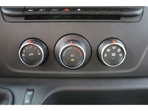Renault Master 2.3 dCi 145pk Bakwagen met Laadklep ActivLease financial lease