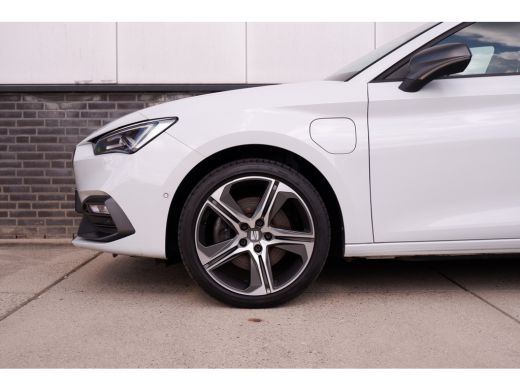 Seat Leon 1.4 TSI eHybrid PHEV FR Business Intense | LED | Virtual Cockpit | Memory | Navi | Camera | Carpl... ActivLease financial lease