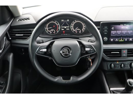 Skoda Kamiq 1.0 TSI Ambition | Airco | Cruise control | Dakrails ActivLease financial lease