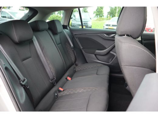 Skoda Scala 110PK 1.0 TSI Ambition | Airco | Apple Carplay/Android Auto|telefoonintegratie premium | Cruise c... ActivLease financial lease