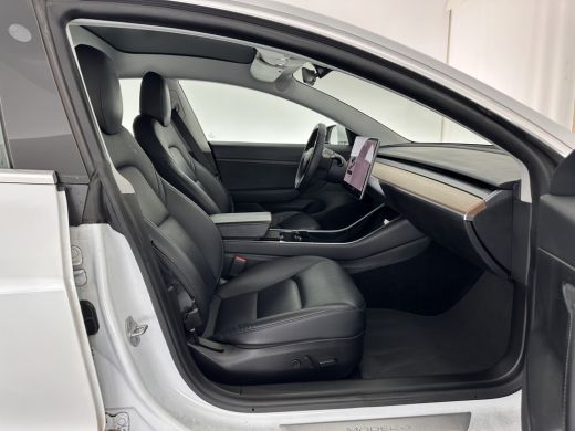 Tesla Model 3 Standard RWD Plus 60 kWh [ 3-Fase ] (INCL-BTW) Aut. *PANO | AUTO-PILOT | LUXURY-LEATHER | KEYLESS... ActivLease financial lease