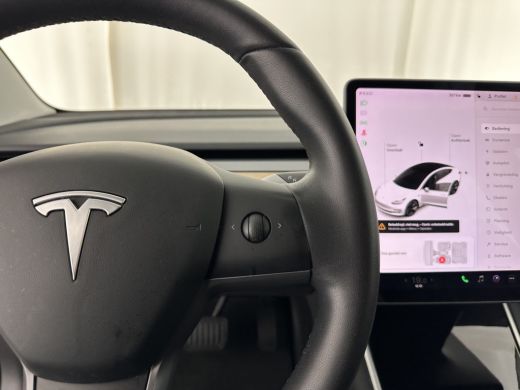 Tesla Model 3 Standard RWD Plus 60 kWh [ 3-Fase ] (INCL-BTW) Aut. *PANO | AUTO-PILOT | LUXURY-LEATHER | KEYLESS... ActivLease financial lease