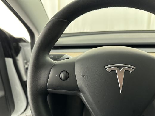 Tesla Model 3 Standard RWD Plus 60 kWh [ 3-Fase ] (INCL-BTW) Aut. *PANO | AUTO-PILOT | LUXURY-LEATHER | KEYLESS... ActivLease financial lease