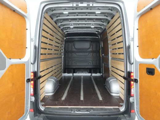 Volkswagen Crafter 30 2.0 TDI L3H3 Exclusive ActivLease financial lease