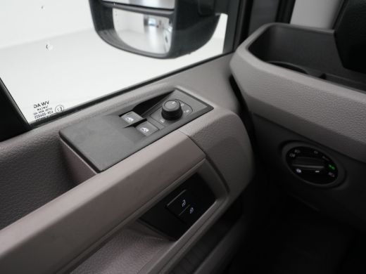 Volkswagen Crafter 30 2.0 TDI L3H3 Exclusive ActivLease financial lease