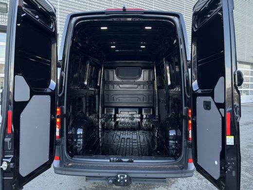 Volkswagen Crafter Exclusive BPM Vrij | Digitaal Dashboard | Trekhaak | Camera | Led | Navigatie ActivLease financial lease