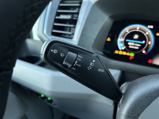 Volkswagen Crafter 35 2.0 TDI L3H3 Exclusive EURO VI | Adaptive cruise control "stop & go" | Airco | Alarmsysteem ActivLease financial lease