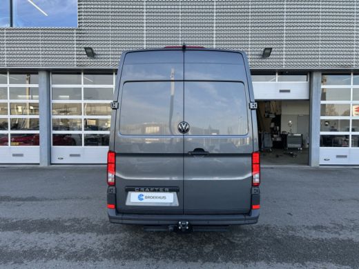 Volkswagen Crafter 35 2.0 TDI L3H3 Exclusive EURO VI | Adaptive cruise control "stop & go" | Airco | Alarmsysteem ActivLease financial lease