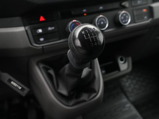 Volkswagen Crafter 35 2.0 TDI L3H3 Highline EURO VI ActivLease financial lease