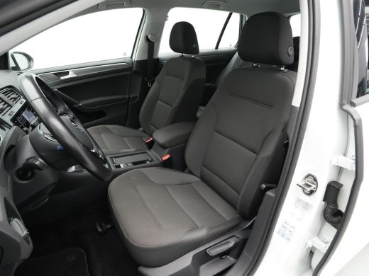 Volkswagen e-Golf E-DITION Navigatie Carplay Pdc Acc Stoelverwarming 58 ActivLease financial lease
