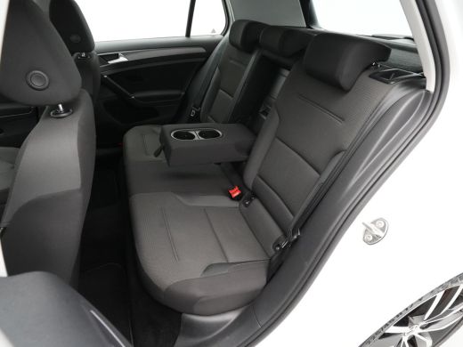 Volkswagen e-Golf E-DITION Navigatie Carplay Pdc Acc Stoelverwarming 58 ActivLease financial lease
