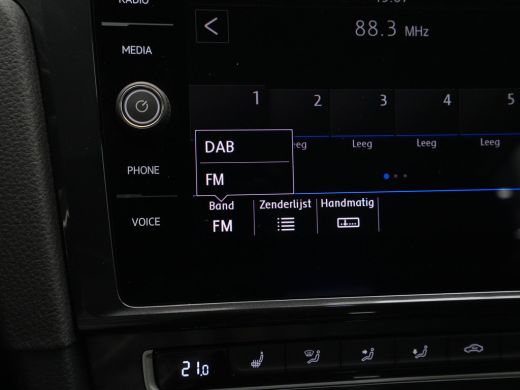 Volkswagen e-Golf E-DITION Navigatie Carplay Pdc Acc Stoelverwarming 58 ActivLease financial lease