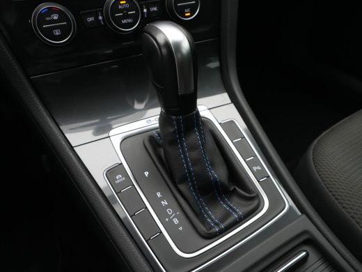 Volkswagen e-Golf E-DITION Navigatie Carplay Pdc Acc Stoelverwarming 58 ActivLease financial lease