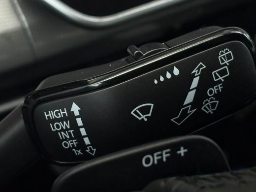 Volkswagen Golf Style Edition eHybrid Inclusief &euro;2000,- inruilvoordeel | 'App-Connect' draadloze smartphone integ... ActivLease financial lease