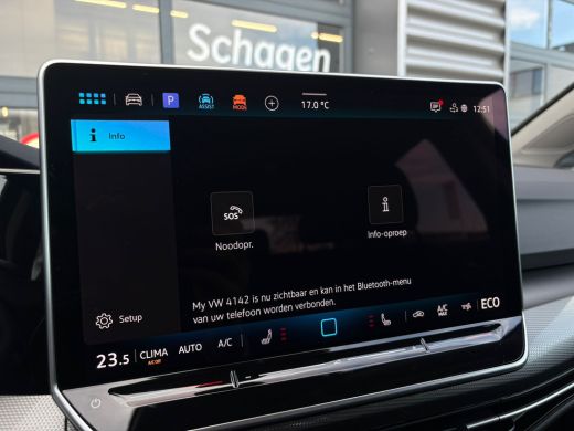 Volkswagen Golf Style Edition eHybrid Inclusief &euro;2000,- inruilvoordeel | 'App-Connect' draadloze smartphone integ... ActivLease financial lease