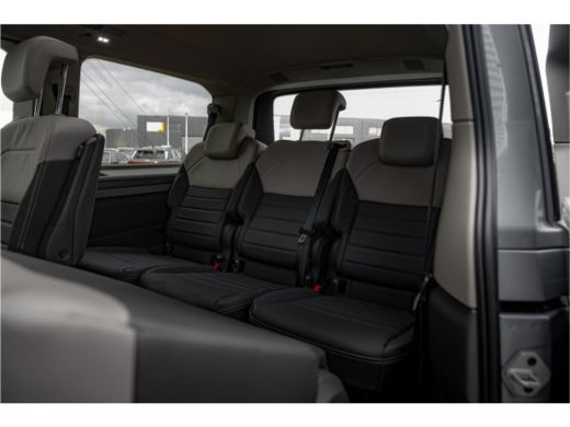 Volkswagen Multivan 1.5 eHybrid L2 Bulli Edition 4Motion Matrix | ACC | Panoramadak | ActivLease financial lease