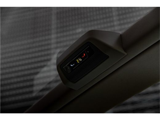 Volkswagen Multivan 1.5 eHybrid L2 Bulli Edition 4Motion Matrix | ACC | Panoramadak | ActivLease financial lease