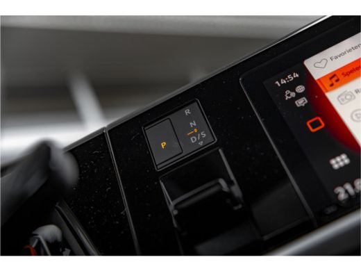 Volkswagen Multivan 1.5 eHybrid L2 Bulli Edition 4Motion Matrix | ACC | Panoramadak | ActivLease financial lease