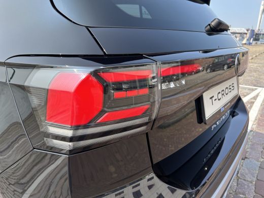 Volkswagen T-Cross Life Edition 1.0 TSI 116 pk DSG | Climatronic | Stoelverwarming | Achteruitrijcamera ActivLease financial lease