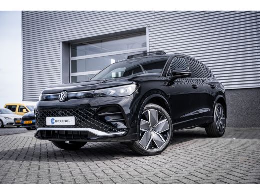 Volkswagen Tiguan R-Line Edition - eHybrid Inclusief €2000,- inruilvoordeel | 'App-Connect' draadloze smartphone in... Volkswagen Tiguan R-Line Edition - eHybrid Inclusief €2000,- inruilvoordeel | 'App-Connect' draadloze smartphone in...