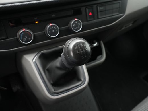 Volkswagen Transporter 2.0 TDI L1H1 26 Economy Business ActivLease financial lease