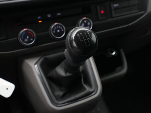 Volkswagen Transporter 2.0 TDI L1H1 26 Economy Business ActivLease financial lease