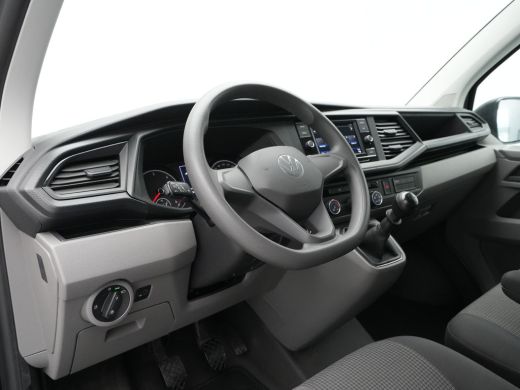 Volkswagen Transporter 2.0 TDI L1H1 26 Economy Business Navi via App Airco Pdc Cruise ActivLease financial lease