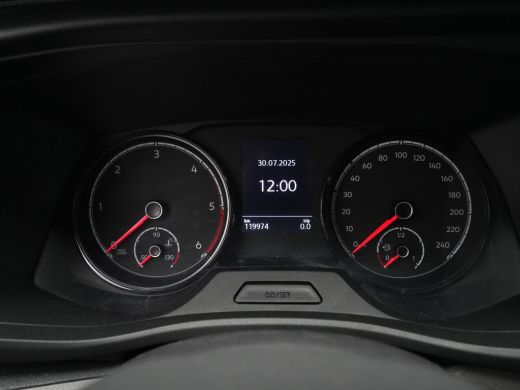 Volkswagen Transporter 2.0 TDI L1H1 26 Economy Business ActivLease financial lease