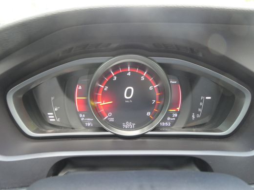Volvo  V40 1.5 T3 Polar+ Sport | Panoramadak | Trekhaak | Harman Kardon | Camera | LED | Keyless | Stoelverw... ActivLease financial lease