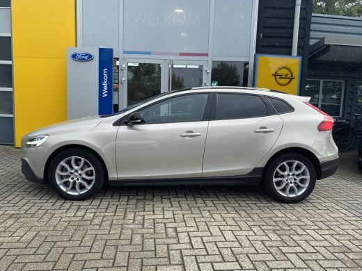 Volvo  V40 Cross Country T3 Polar+ Luxury | STANDKACHEL| STOELVERWARMING| LEDER| CAMERA| HARMAN/KARDON| DAB|... ActivLease financial lease