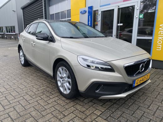 Volvo  V40 Cross Country T3 Polar+ Luxury | STANDKACHEL| STOELVERWARMING| LEDER| CAMERA| HARMAN/KARDON| DAB|... ActivLease financial lease