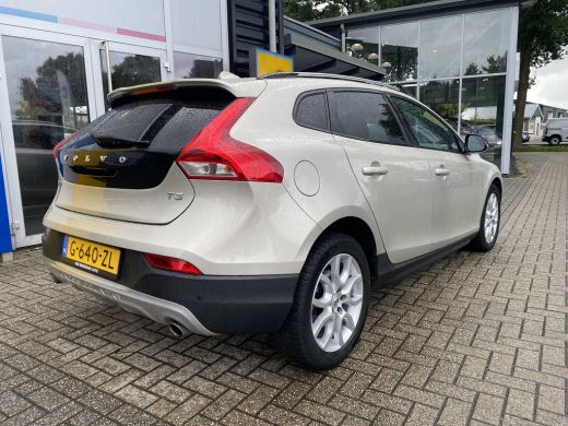 Volvo  V40 Cross Country T3 Polar+ Luxury | STANDKACHEL| STOELVERWARMING| LEDER| CAMERA| HARMAN/KARDON| DAB|... ActivLease financial lease