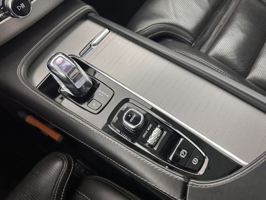 Volvo  XC90 2.0 T8 Twin Engine AWD Inscription (INCL.BTW)  Aut. *PANO | HEAD-UP | LUXURY-LEATHER | FULL-LED |... ActivLease financial lease