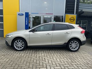 Volvo  V40 Cross Country T3 Polar+ Luxury | STANDKACHEL| STOELVERWARMING| LEDER| CAMERA| HARMAN/KARDON| DAB|...