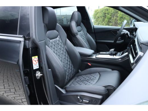 Audi Q8 60 TFSI e quattro Pro Line S Competition Carbon | Trekhaak | Pano | ACC | Valcona Leder | Luchtve... ActivLease financial lease
