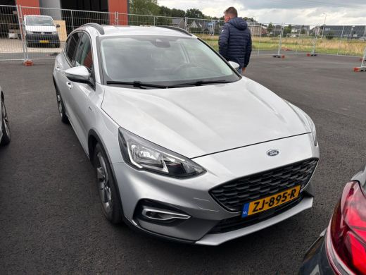 Ford Focus 1.5 EcoBoost Active Business | Trekhaak | Stuur/stoel/voorruitverwarming | Navigatie | Keyless | ... ActivLease financial lease
