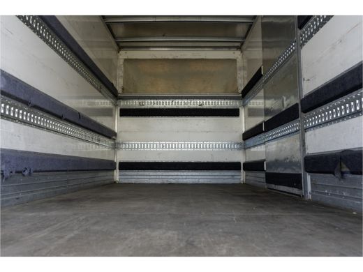 Iveco Daily 35C15 3.0L | Bakwagen met laadklep | Camera | CarPlay | Climate | Cruise | Euro 6 ActivLease financial lease