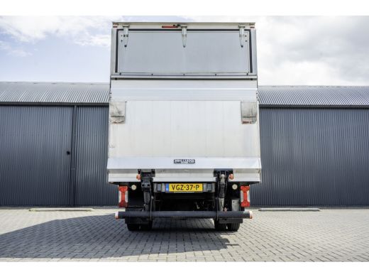 Iveco Daily 35C15 3.0L | Bakwagen met laadklep | Camera | CarPlay | Climate | Cruise | Euro 6 ActivLease financial lease