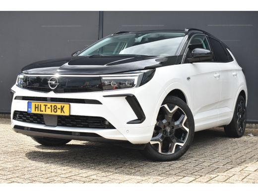 Opel Grandland 1.2 Turbo Ultimate 130pk Automaat | LED-Adaptive | Stuur/Stoelverwarming | Adaptive Cruise | Elek... Opel Grandland 1.2 Turbo Ultimate 130pk Automaat | LED-Adaptive | Stuur/Stoelverwarming | Adaptive Cruise | Elek...