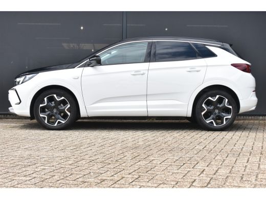 Opel Grandland 1.2 Turbo Ultimate 130pk Automaat | LED-Adaptive | Stuur/Stoelverwarming | Adaptive Cruise | Elek... ActivLease financial lease