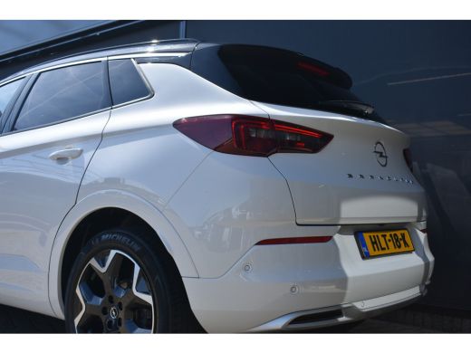 Opel Grandland 1.2 Turbo Ultimate 130pk Automaat | LED-Adaptive | Stuur/Stoelverwarming | Adaptive Cruise | Elek... ActivLease financial lease