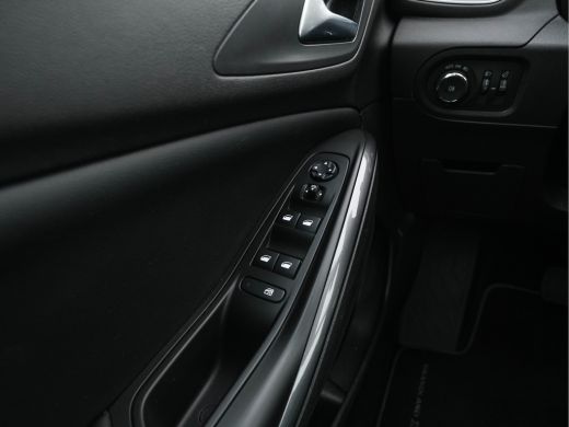 Opel Grandland X 1.2 Turbo Business Executive (INCL-BTW) Aut. *LEATHER-MICORFIBRE | FULL-LED | NAVI-FULLMAP | BLIN... ActivLease financial lease