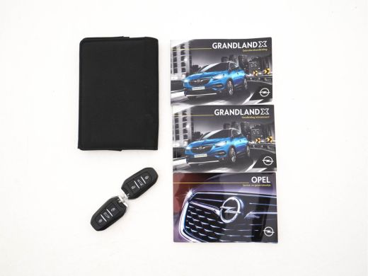 Opel Grandland X 1.2 Turbo Business Executive (INCL-BTW) Aut. *LEATHER-MICORFIBRE | FULL-LED | NAVI-FULLMAP | BLIN... ActivLease financial lease