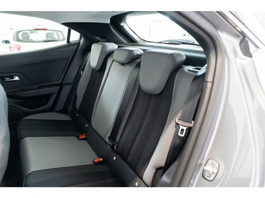 Opel Mokka-e GS Line 50-kWh 11kw bl. | Navigatie | Camera | Parkeersensoren Voor & Achter | Dodehoek | Apple C... ActivLease financial lease