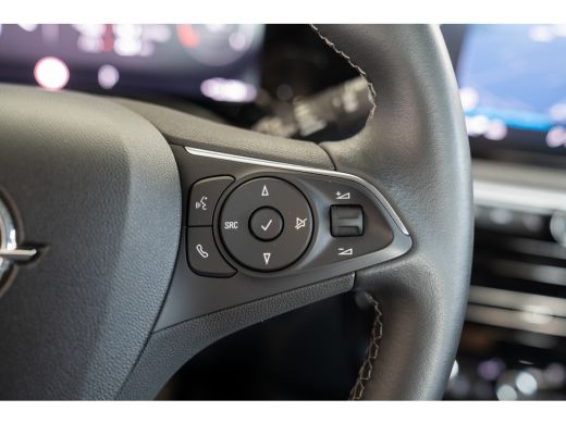 Opel Mokka-e GS Line 50-kWh 11kw bl. | Navigatie | Camera | Parkeersensoren Voor & Achter | Dodehoek | Apple C... ActivLease financial lease
