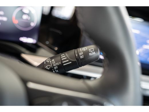 Opel Mokka-e GS Line 50-kWh 11kw bl. | Navigatie | Camera | Parkeersensoren Voor & Achter | Dodehoek | Apple C... ActivLease financial lease