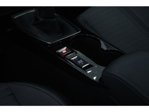 Peugeot 208 1.2 100-PK Allure Pack PARKEERCAMERA | NAVI | CARPLAY | CLIMATE CONTROL | DAB+ ActivLease financial lease